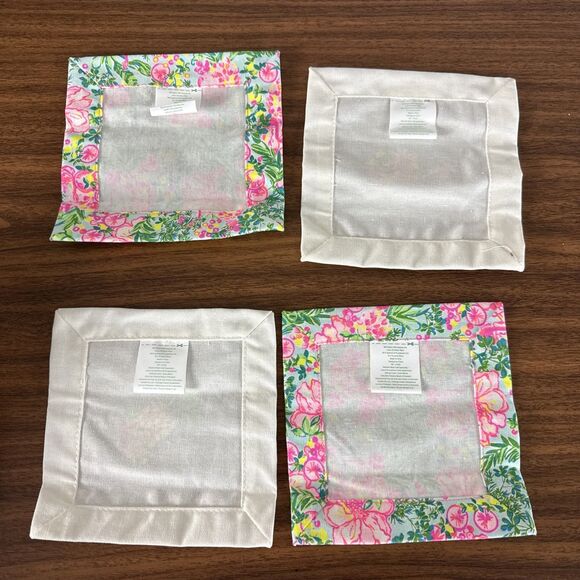 Lilly Pulitzer Printed 4 Piece Cocktail Napkin Set Pineapple Flamingo Floral - Picture 7 of 10